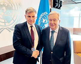 Φαραντουρίζοντας στα Ηνωμένα Εθνη-1