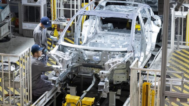 το-πεκίνο-αρχίζει-να-κινείται-κατά-του-563711314