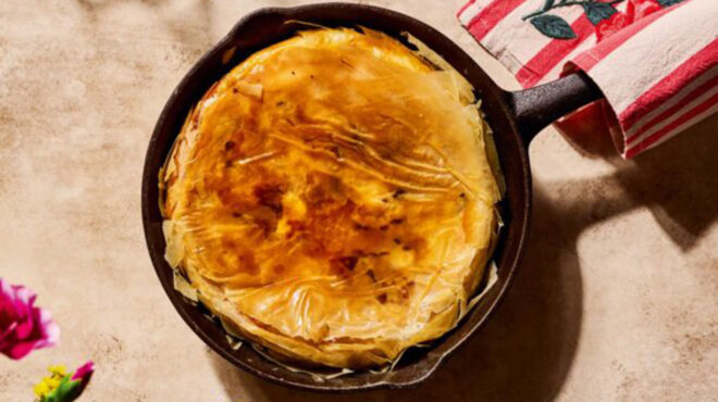 εύκολη-τυρόπιτα-στο-τηγάνι-με-4-τυριά-563731588