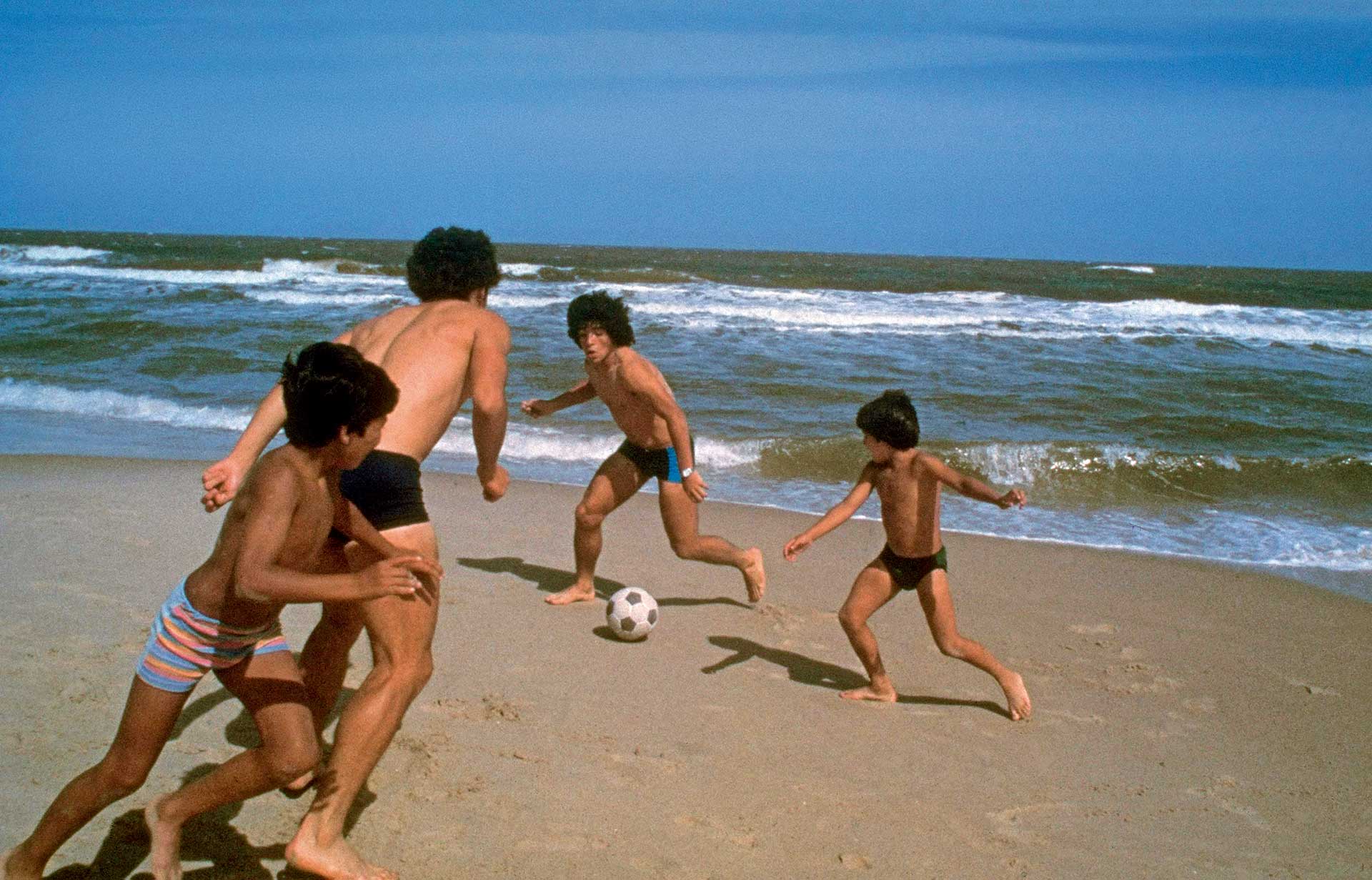 Σώματα σε παραλίες: ένα φωτογραφικό αφιέρωμα-5