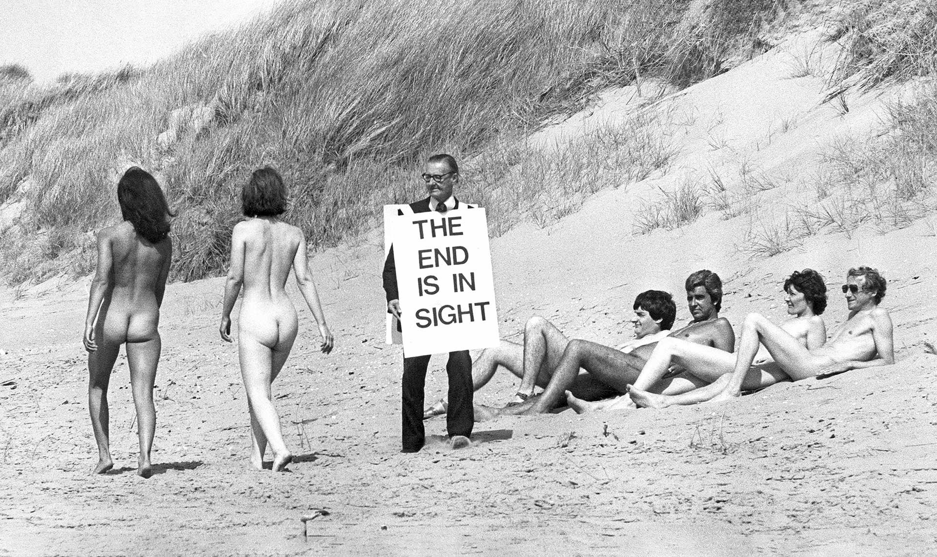 Σώματα σε παραλίες: ένα φωτογραφικό αφιέρωμα-7