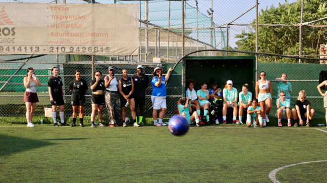 πώς-το-ποδόσφαιρο-γίνεται-ξανά-χώρος-σ-563713828