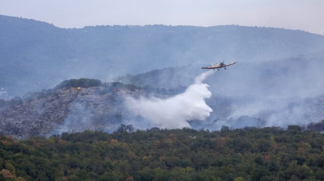κοζάνη-μάχη-με-τις-φλόγες-για-τρίτη-ημέ-563738956
