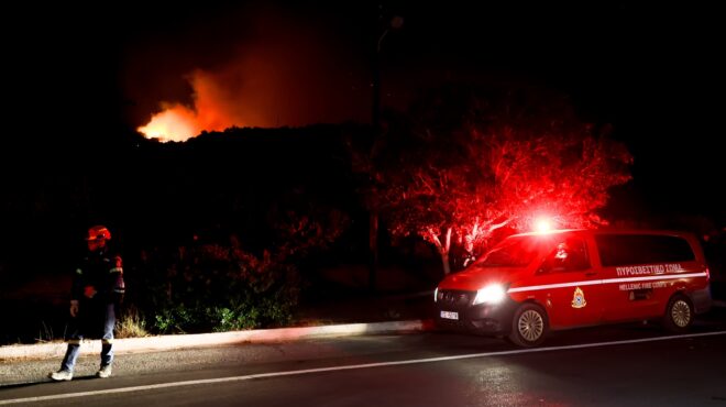 φωτιά-στο-όρος-βούρινος-κοντά-στο-κατ-563711431