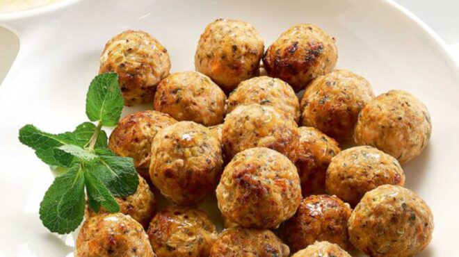 φουρνιστά-μυρωδάτα-κεφτεδάκια-με-κιμ-563741689