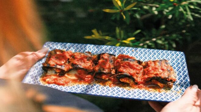 ρολάκια-μελιτζάνας-γεμιστά-με-φέτα-κα-563708077