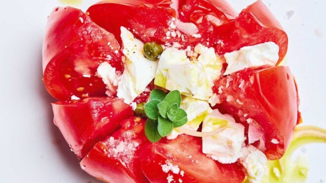 οι-σαλάτες-του-ενός-λαχανικού-ντομάτα-563694031