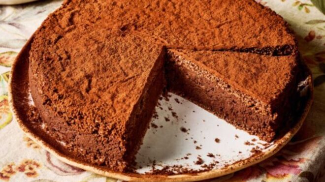 τούρτα-σοκολάτα-με-gluten-free-παντεσπάνι-563738560