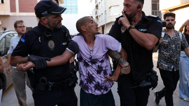 ταραχές-στη-νότια-ισπανία-για-το-μεταν-563717647