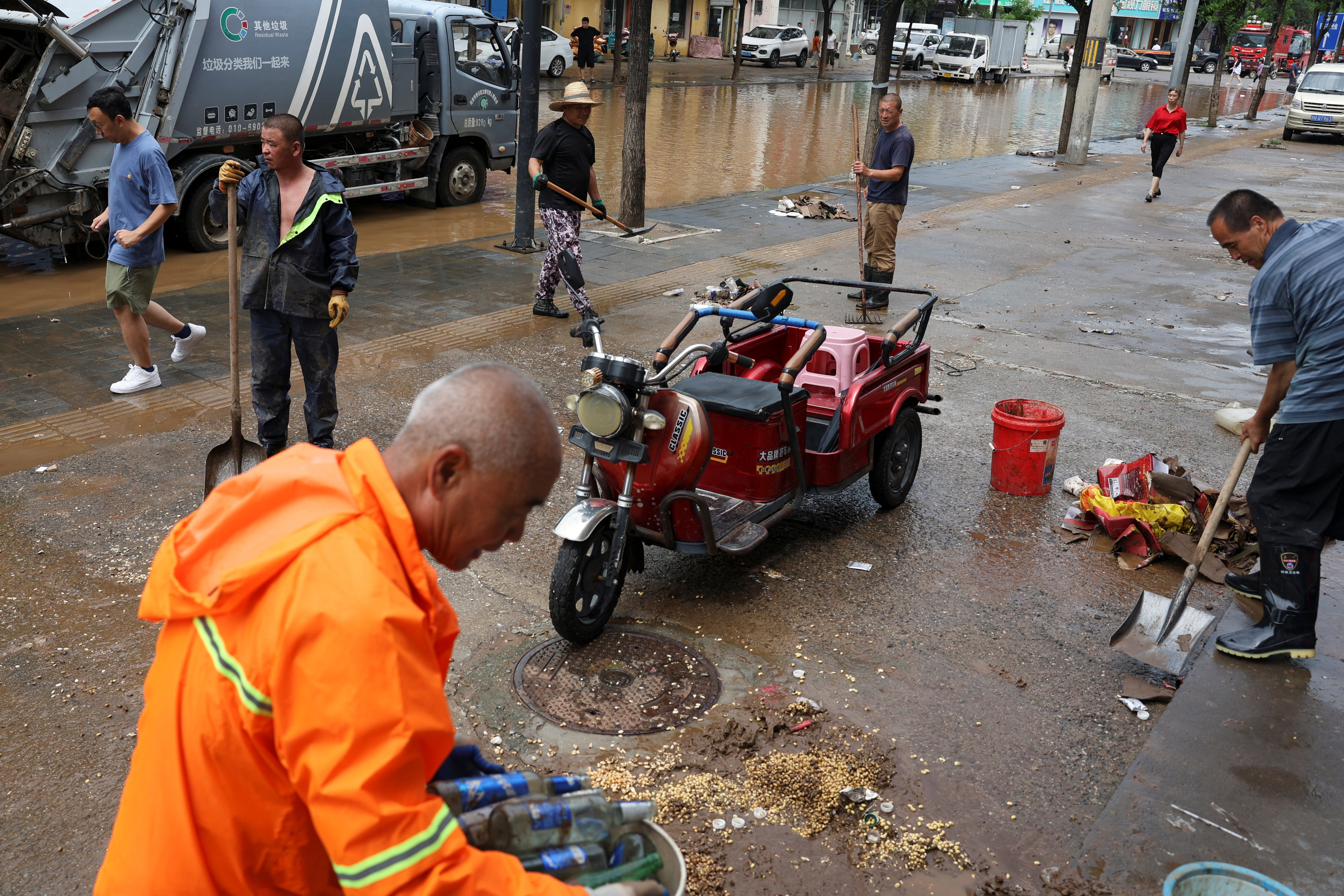 Κίνα: 60 νεκροί από τις καταρρακτώδεις βροχές-4