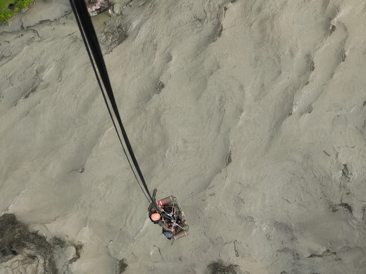 Τριάντα νεκροί λόγω ισχυρών βροχοπτώσεων στο Πεκίνο – Εικόνες βιβλικής καταστροφής-3