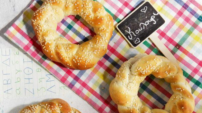 κουλούρια-θεσσαλονίκης-σε-κοτσίδες-563717425