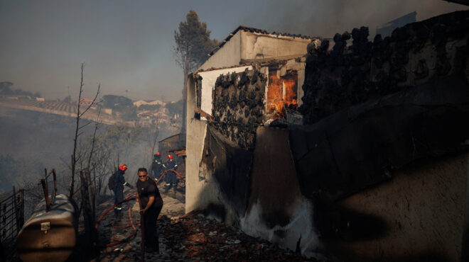 μεγάλες-φωτιές-σε-αττική-εύβοια-μεσση-563737102