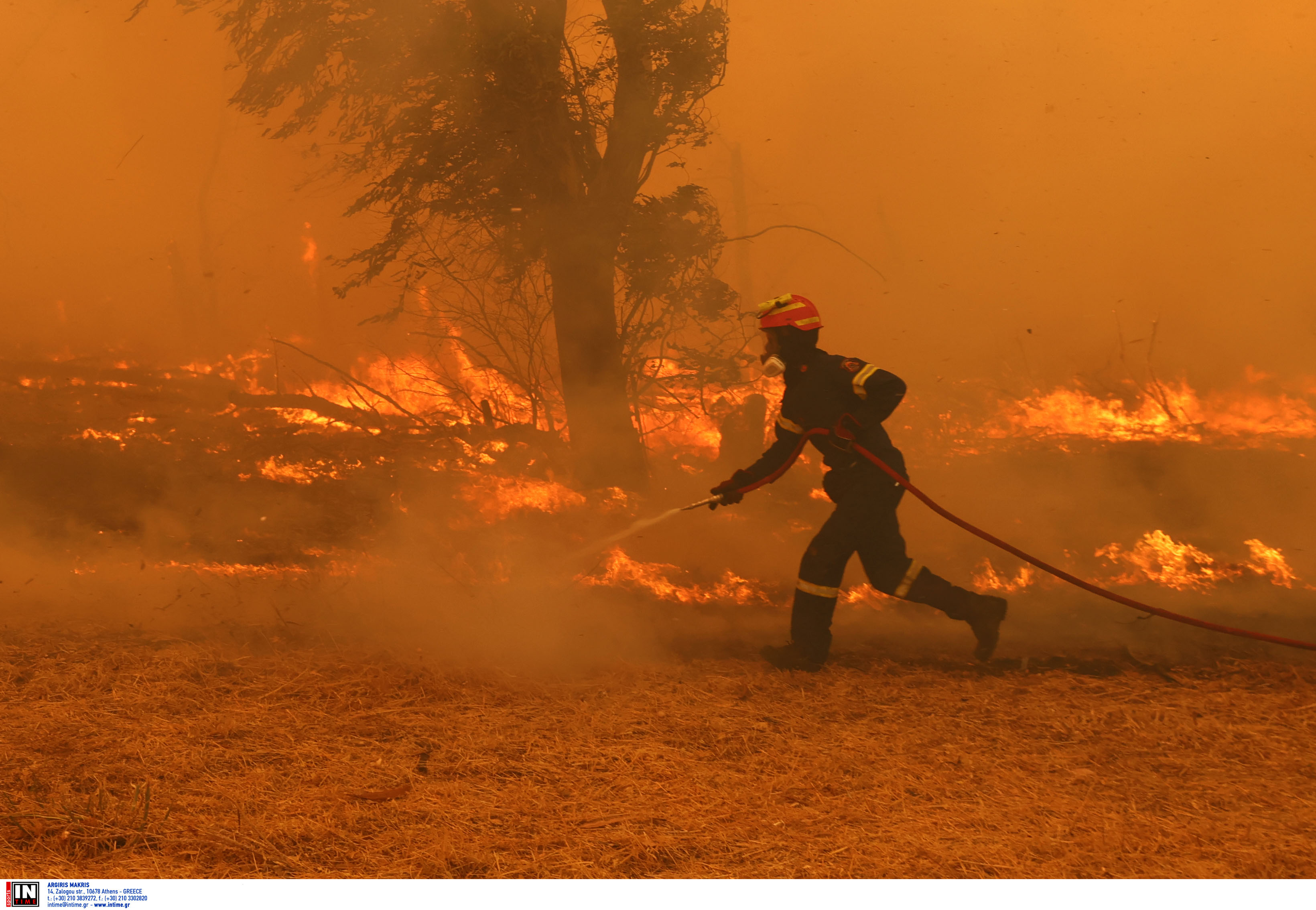 Μεγάλες φωτιές σε Αττική, Εύβοια, Μεσσηνία και Κύθηρα – Καίγονται σπίτια, απεγκλωβισμοί πολιτών-5