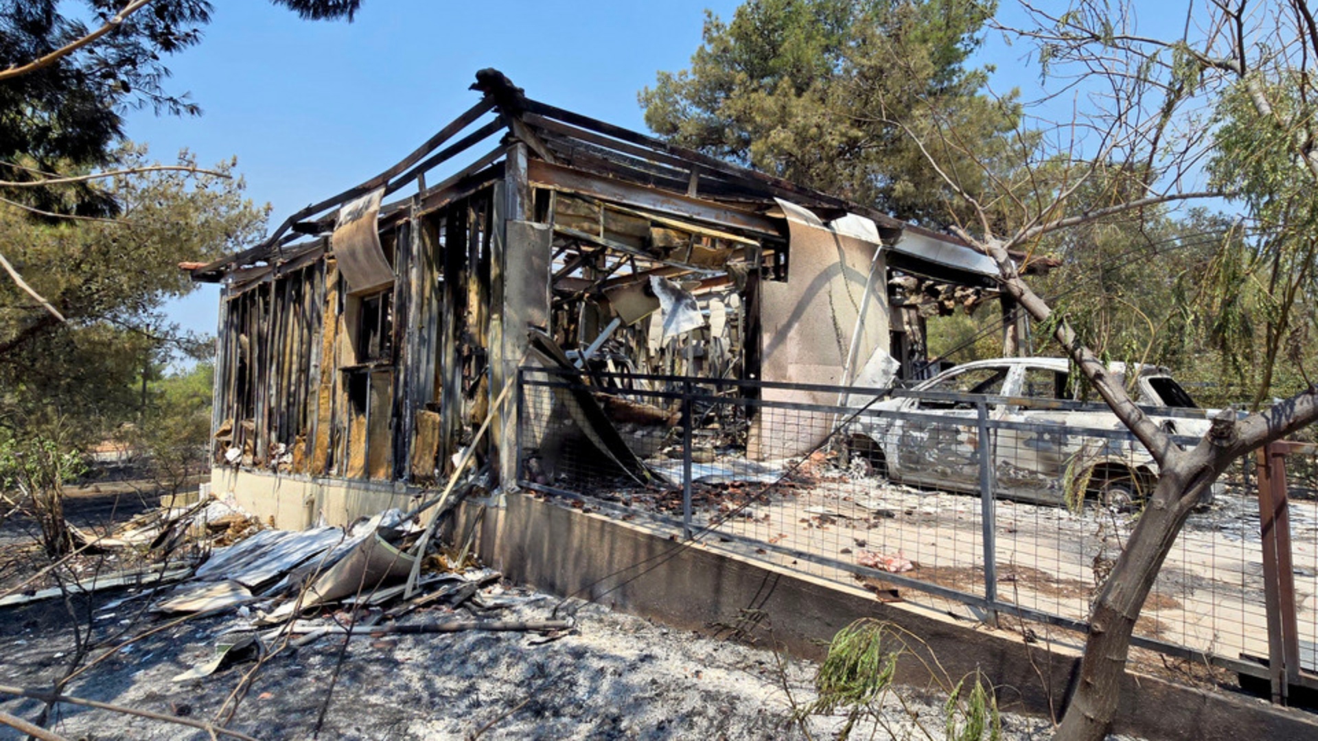 Φωτιά στην Κύπρο: Στο Ομοδος το δυσκολότερο μέτωπο – Νοσηλεύονται 7 άνθρωποι-1