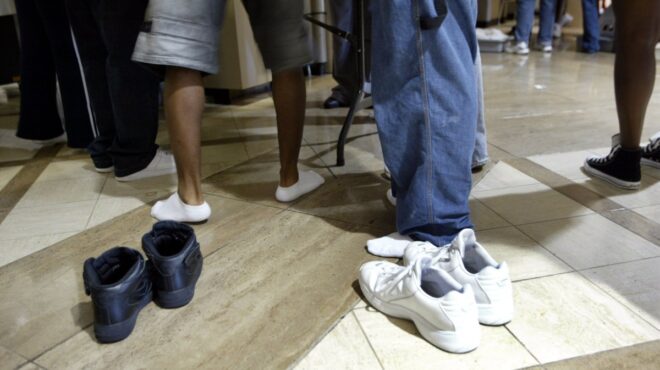 ηπα-παύει-η-υποχρέωση-των-επιβατών-στα-563705710