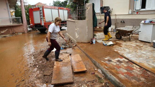 πλημμύρες-στη-μάνδρα-ξανά-στο-εδώλιο-τ-563694358