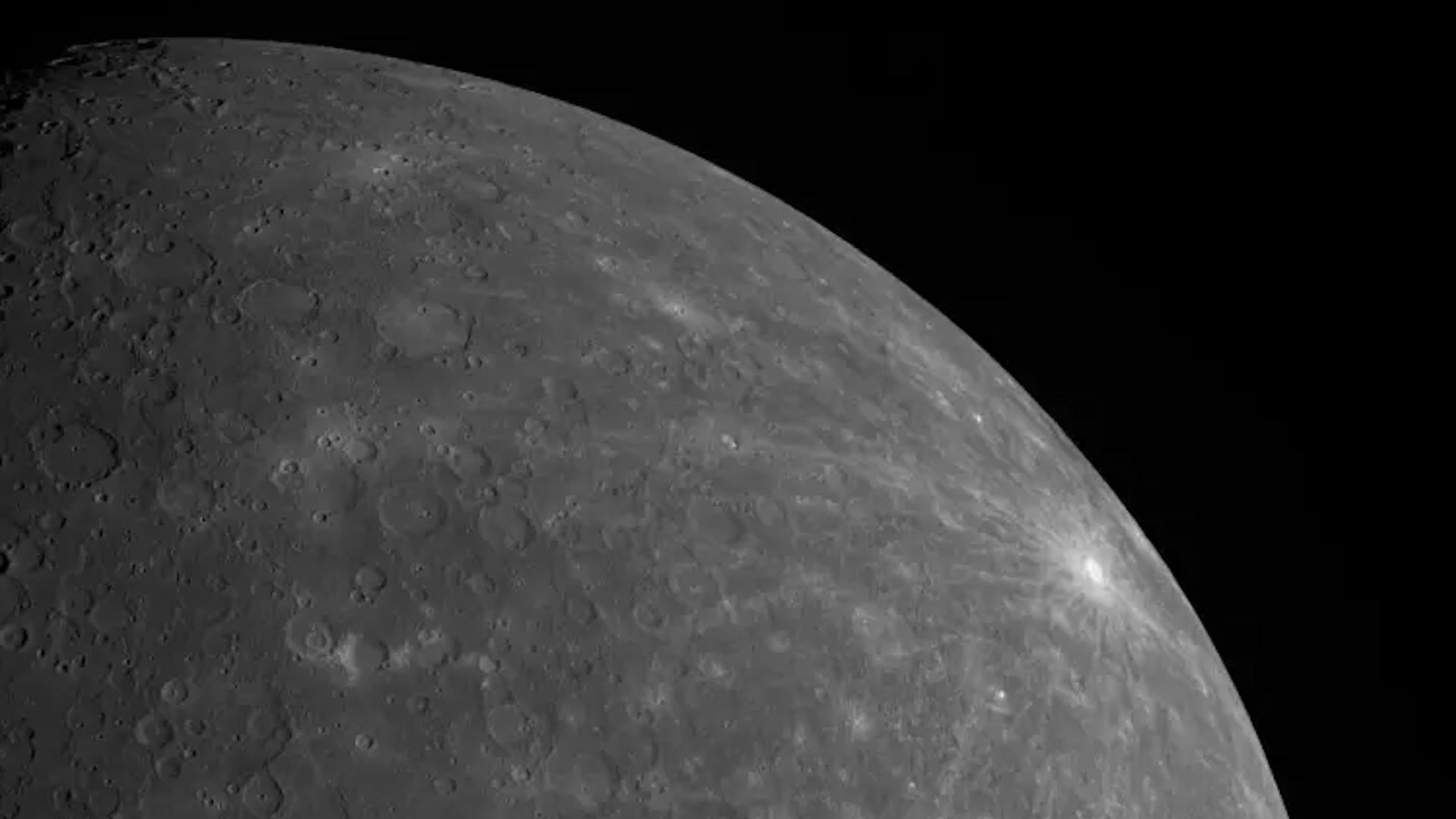 Δύο μετεωρίτες στη Σαχάρα περιμένουν «ένα σήμα» από τον Ερμή-1