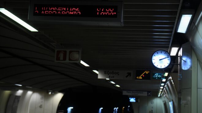 στασυ-εως-30-000-επιβάτες-στο-μετρό-το-πρώτο-563701339