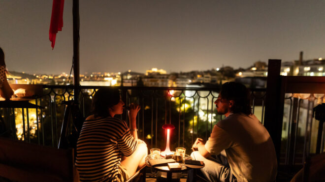 η-αθήνα-από-ψηλά-14-ταράτσες-για-φαγητό-α-563742052