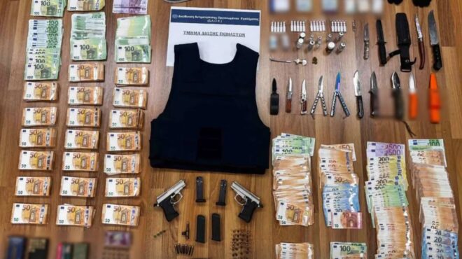 πειραιάς-εξιχνιάστηκε-η-ένοπλη-συμπλ-563700781