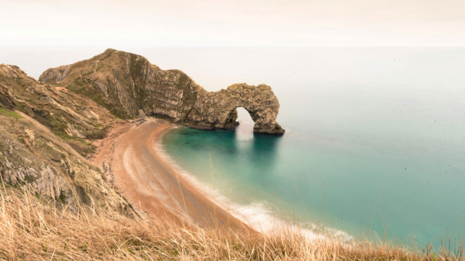 το-μακρύ-και-δύσβατο-μονοπάτι-του-αλατ-563722219