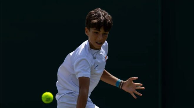 wimbledon-u14-λύγισε-στον-τελικό-ο-παγώνης-563713486