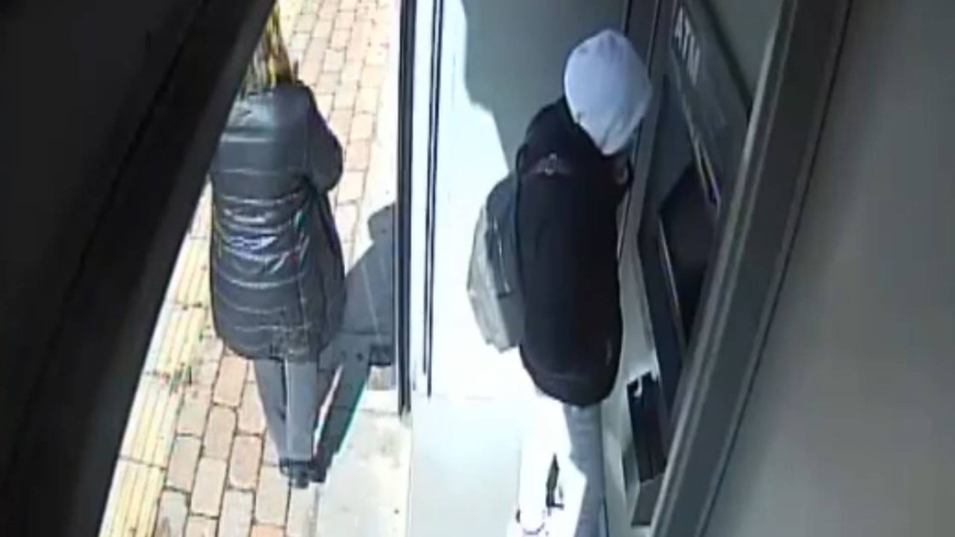 Πώς δρούσε η σπείρα που έκλεβε κάρτες από ηλικιωμένες-1