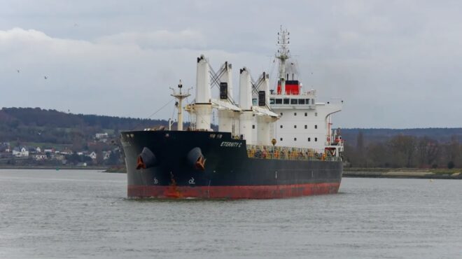 ερυθρά-θάλασσα-πληροφορίες-για-τρίτο-563704231