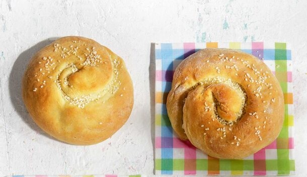 ψωμάκια-γεμιστά-με-φέτα-563715454