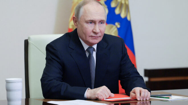 ο-πούτιν-καρατόμησε-τον-υπουργό-μετ-563701708