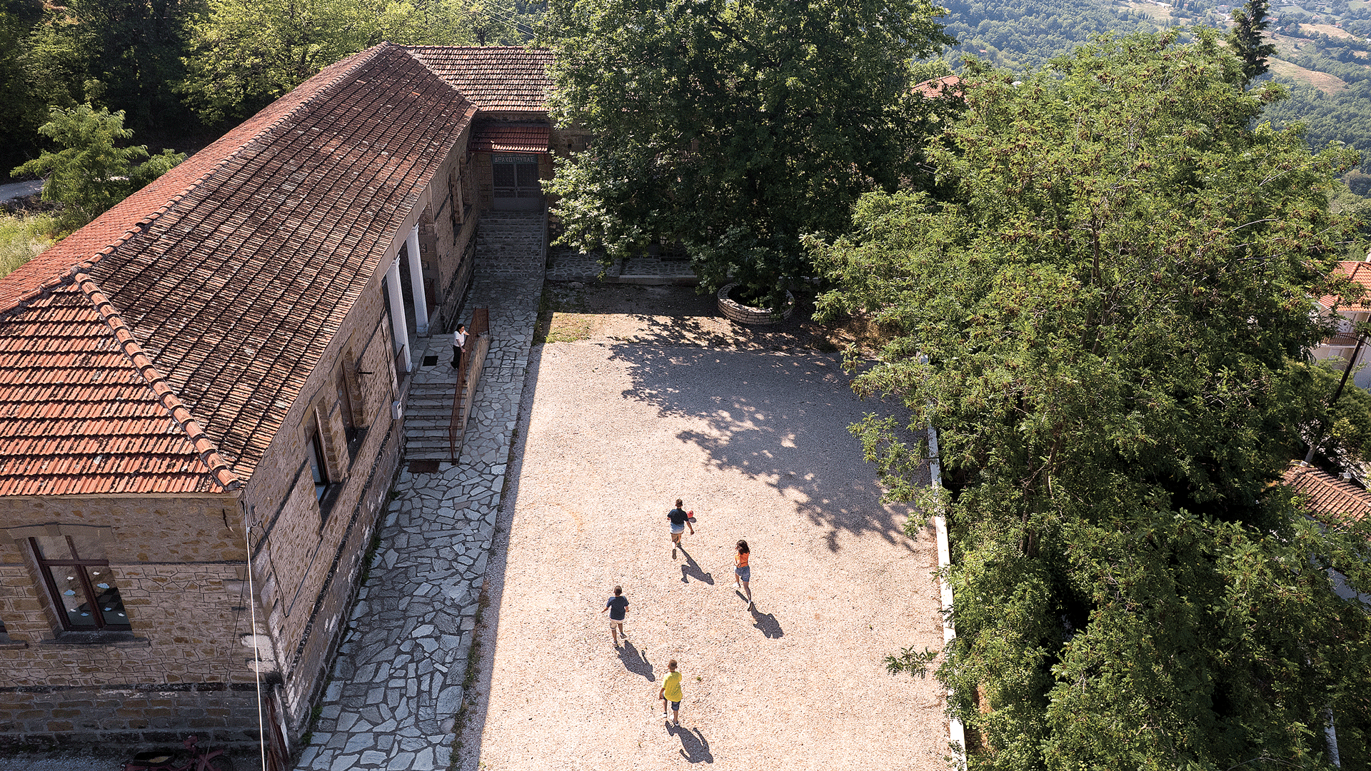 Διαβάστε στην «Καθημερινή της Κυριακής»-3