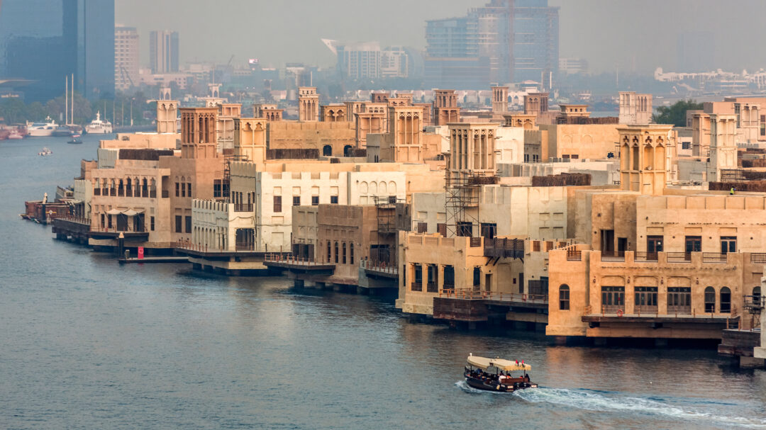 ντουμπάι-εξυπνα-σπίτια-300-ετών-νικού-563720599