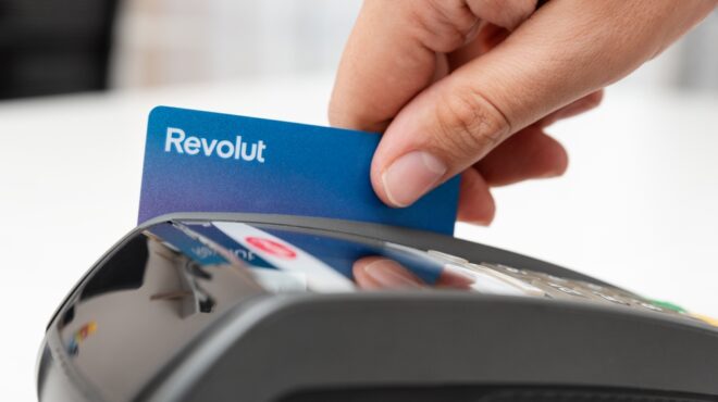 ιταλία-η-revolut-ερευνάται-για-παραπλάνηση-τ-563708404