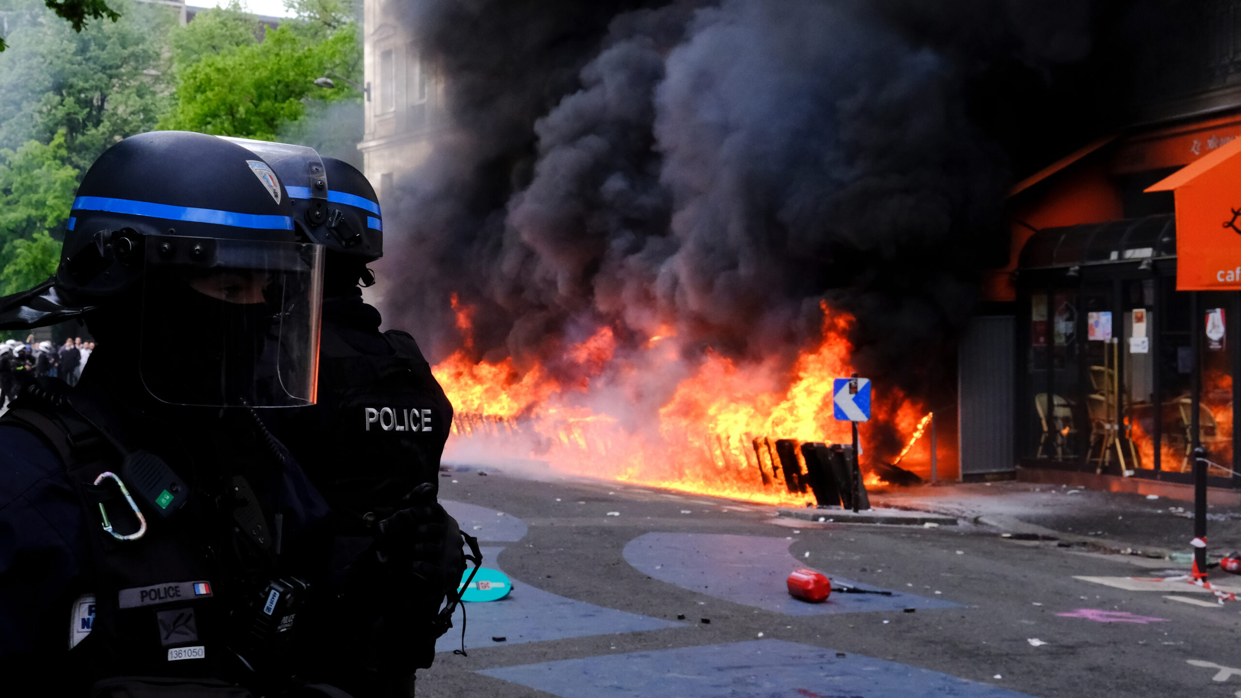 Γαλλία: Σε νυχτερινό «lockdown» οι ανήλικοι σε αρκετές πόλεις λόγω έξαρσης της βίας-2