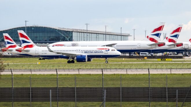 βρετανία-ανεστάλησαν-αναχωρήσεις-απ-563742394