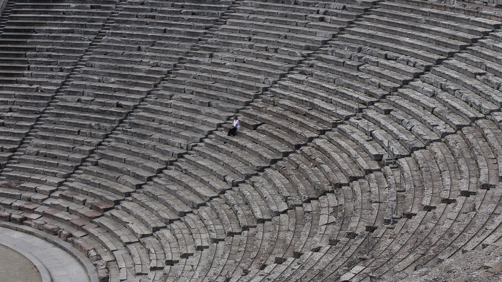 Γιατί τα αρχαία θέατρα είναι άβολα;-2