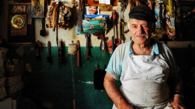 διακοπές-με-διακοπές-ρεύματος-στην-τ-563732341