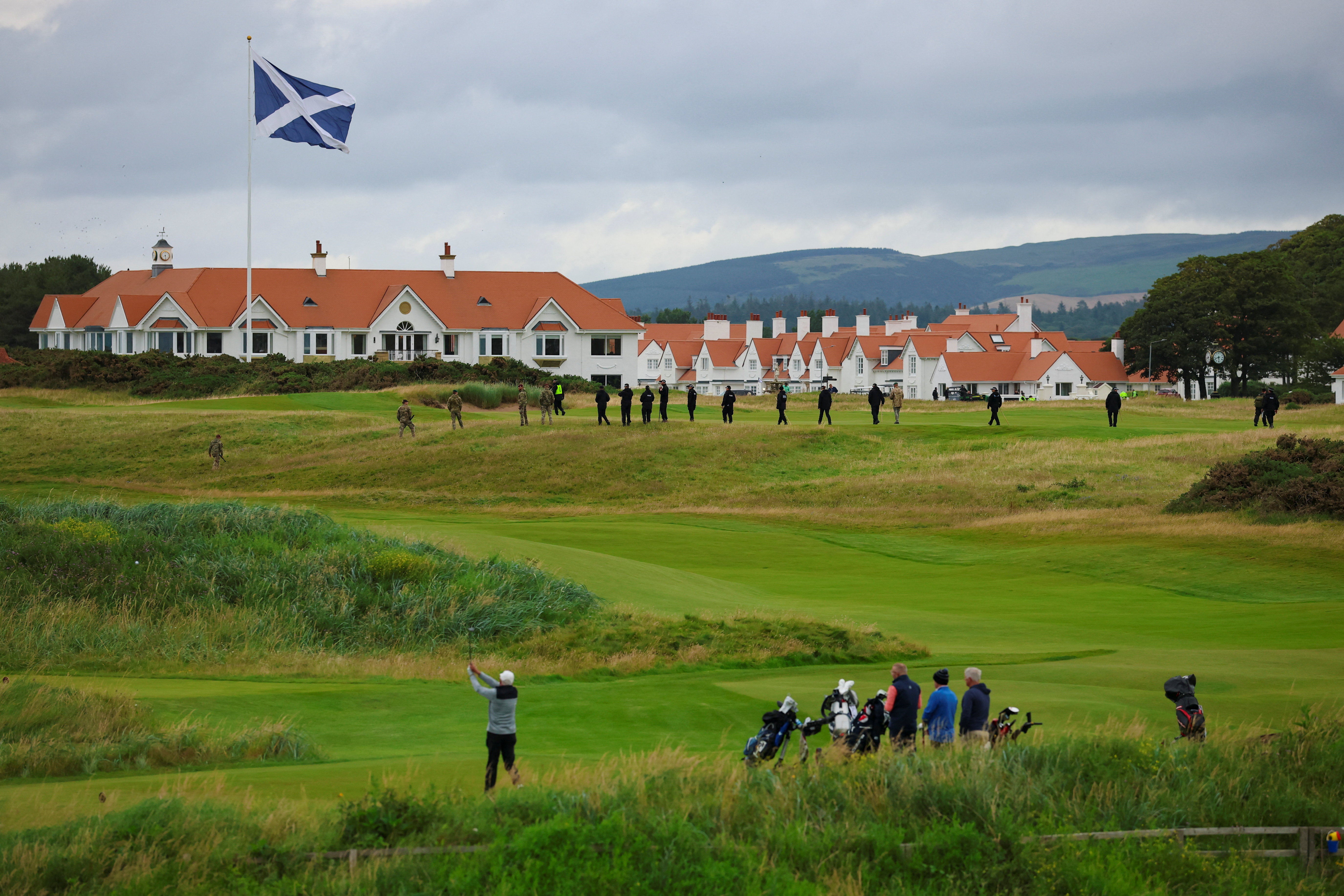 «Φρούριο» η Σκωτία για την επίσκεψη Τραμπ – Διαδηλώσεις σε πολλές πόλεις-2