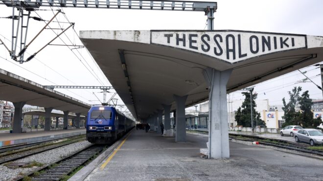 θεσσαλονίκη-ακινητοποιήθηκε-τρένο-563704735