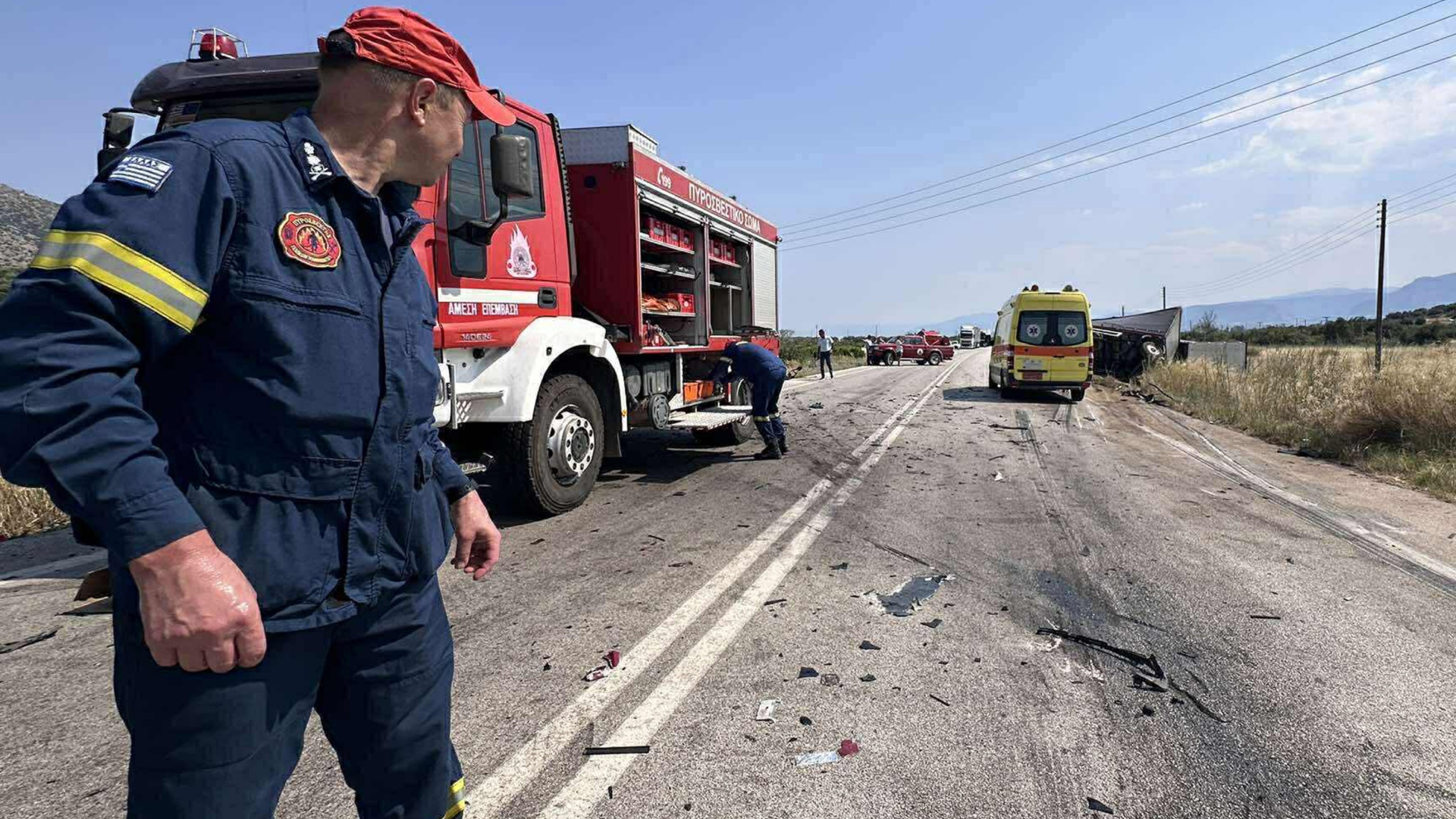 Θανατηφόρο τροχαίο στην Αργολίδα: Νταλίκα συγκρούστηκε μετωπικά με Ι.Χ – Τρεις νεκροί-2