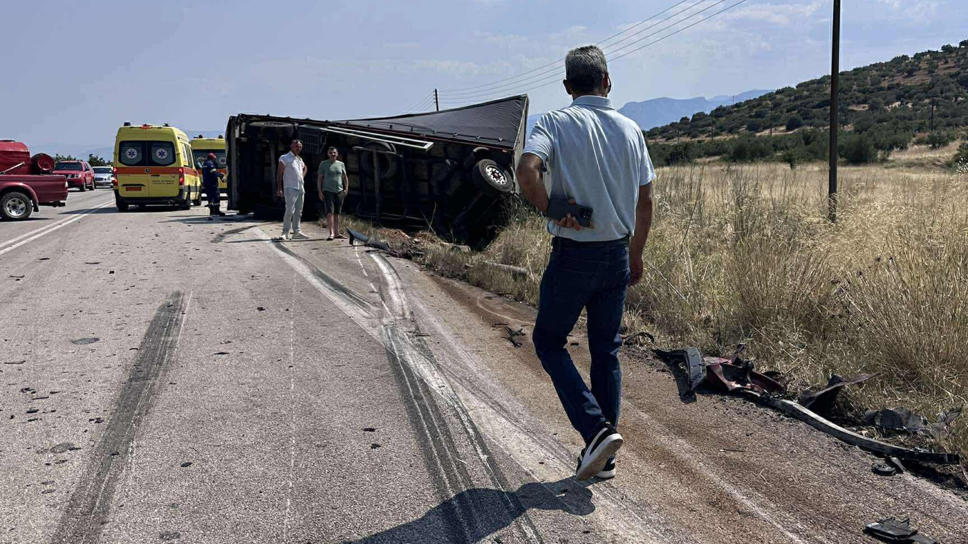 Θανατηφόρο τροχαίο στην Αργολίδα: Νταλίκα συγκρούστηκε μετωπικά με Ι.Χ – Τρεις νεκροί-1