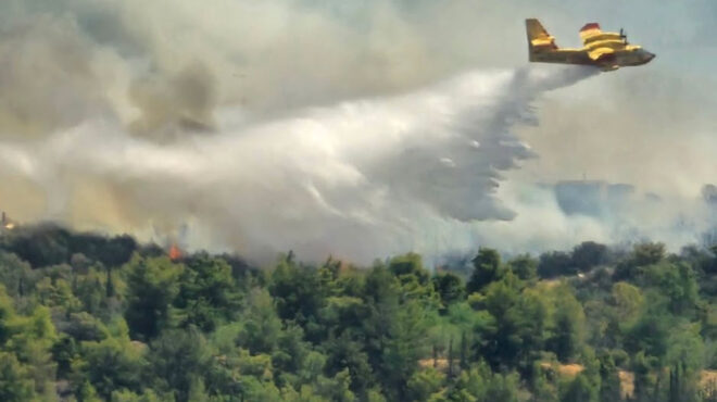 φωτιά-στου-ζωγράφου-κοντά-στην-πολυτε-563738551