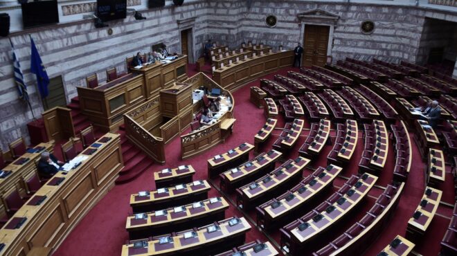 πινγκ-πονγκ-μητσοτάκη-ανδρουλάκη-ο-563703829