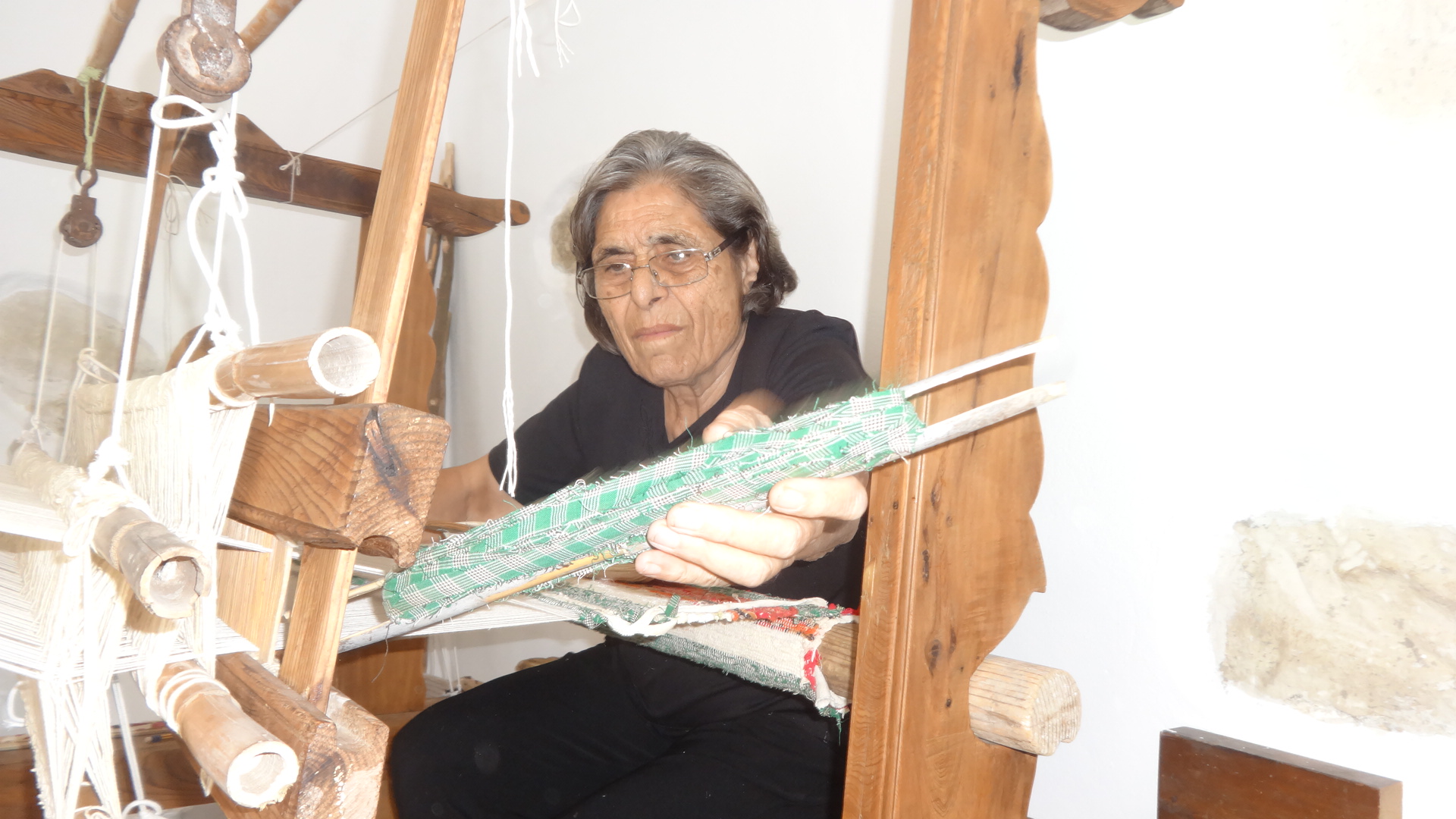 «Το εργαστήρι θέλει 101 πράγματα. Το εκατοστό πρώτο είναι το φτερό της κότας»-3