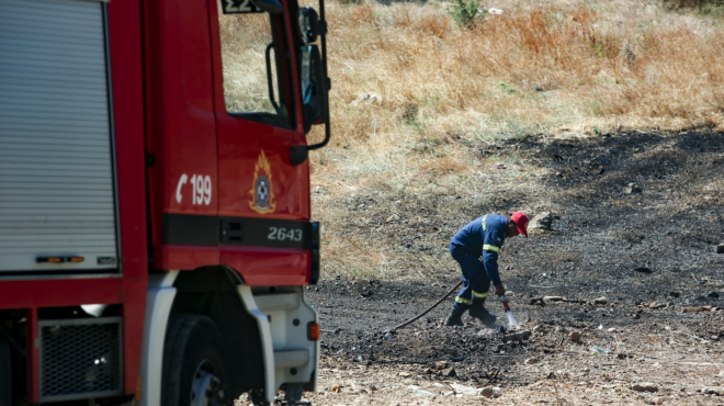 σαλαμίνα-πυρκαγιά-στα-αμπελάκια-με-563779018