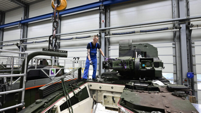 νέα-ώθηση-στη-στρατιωτική-κινητικότη-563747842