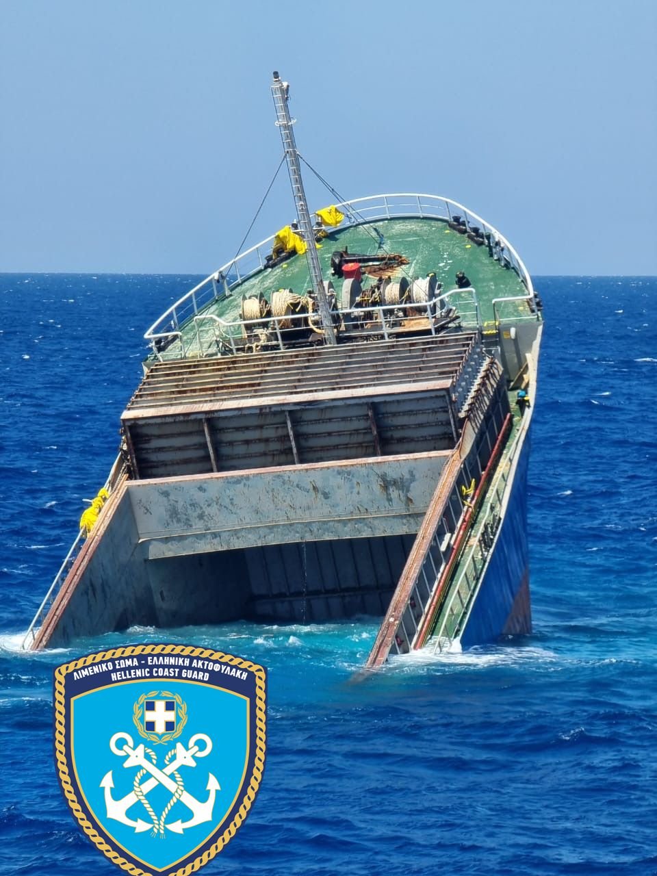 Σητεία: Βυθίστηκε το φορτηγό πλοίο που είχε προσαράξει στο ακρωτήριο Σίδερο-1