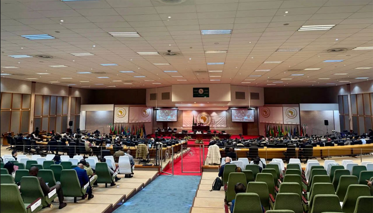 λεπτές-ισορροπίες-στη-λιβύη-η-αθήνα-563751826