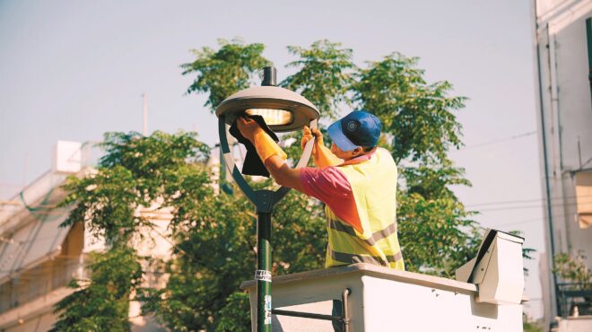 στο-στόχαστρο-βανδάλων-ο-φωτισμός-της-563752858